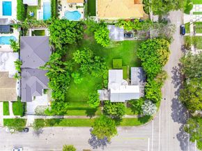 701 SW 27th Rd, Miami FL 33129