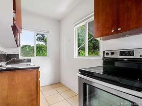 128 NW 53rd St, Miami FL 33127