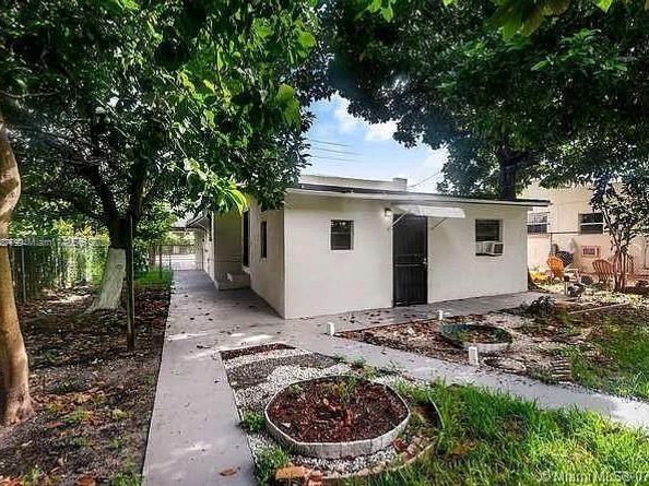 128 NW 53rd St, Miami FL 33127
