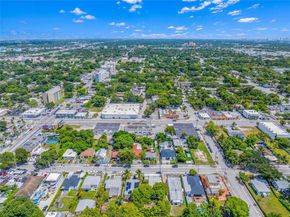 128 NW 53rd St, Miami FL 33127