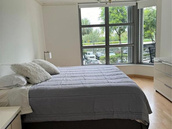 3400 NE 192nd St 206, Aventura FL 33180