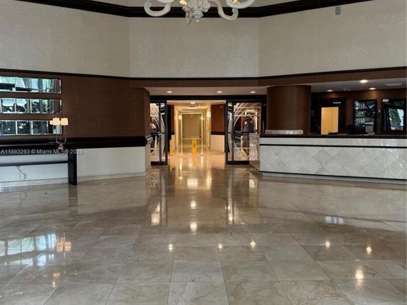 3400 NE 192nd St 206, Aventura FL 33180