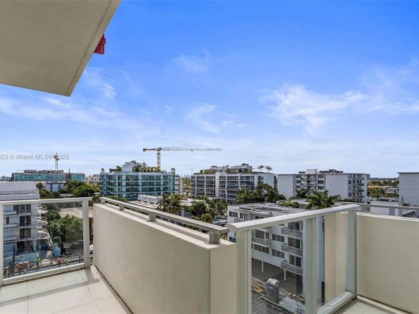 1150 101st St PH 702, Bay Harbor Islands FL 33154