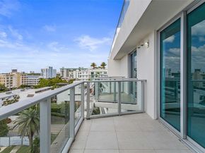 1150 101st St PH 702, Bay Harbor Islands FL 33154