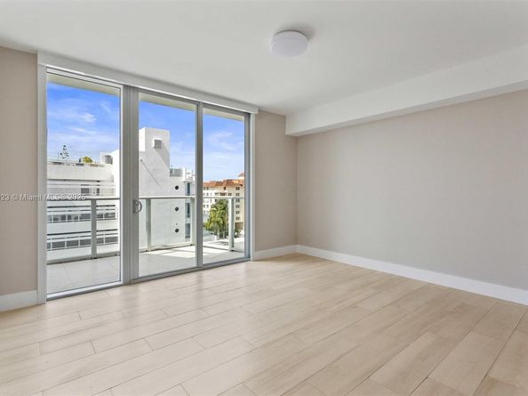 1150 101st St PH 702, Bay Harbor Islands FL 33154