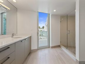 1150 101st St PH 702, Bay Harbor Islands FL 33154