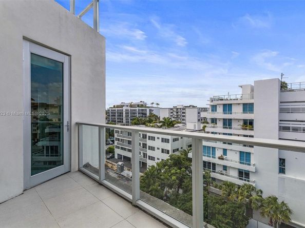 1150 101st St PH 702, Bay Harbor Islands FL 33154