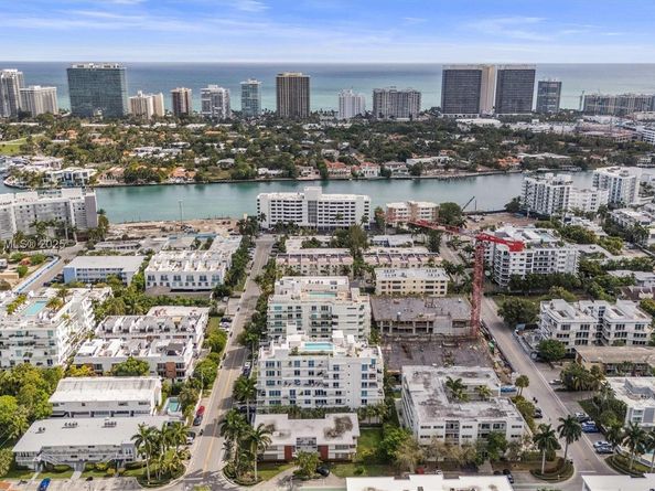 1150 101st St PH 702, Bay Harbor Islands FL 33154