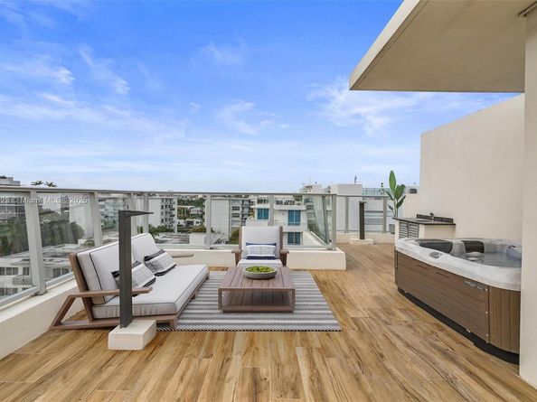 1150 101st St PH 702, Bay Harbor Islands FL 33154