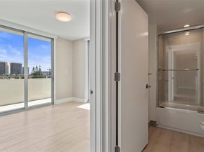 1150 101st St PH 702, Bay Harbor Islands FL 33154