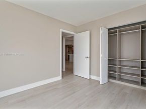 1150 101st St PH 702, Bay Harbor Islands FL 33154