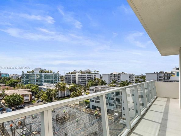 1150 101st St PH 702, Bay Harbor Islands FL 33154