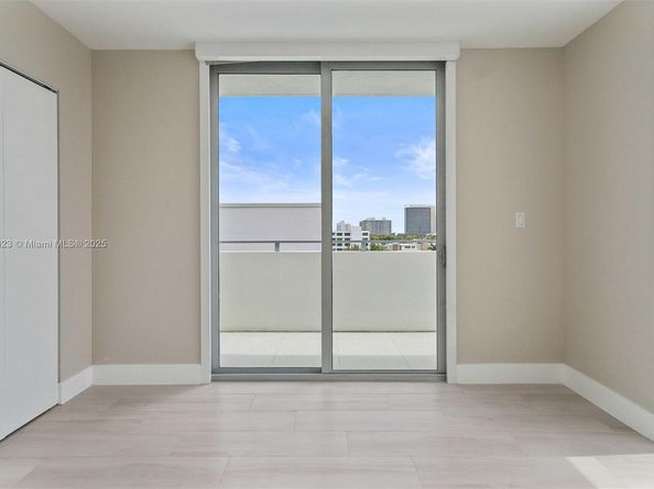 1150 101st St PH 702, Bay Harbor Islands FL 33154