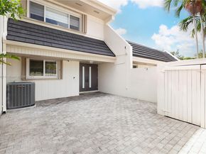 8225 SW 81st Ct, Miami FL 33143