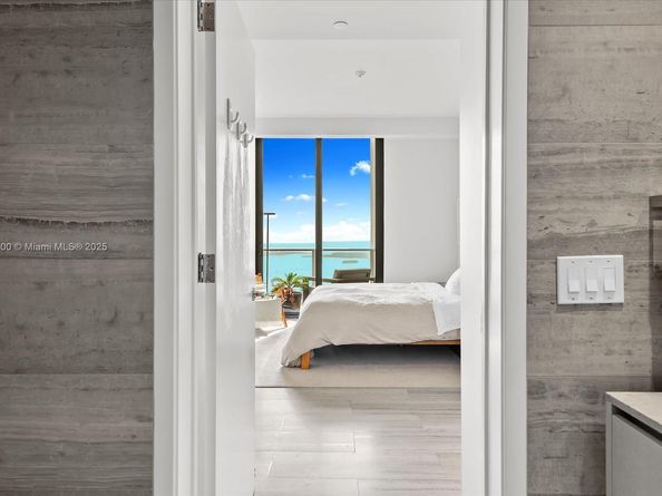 1010 Brickell Ave 4803, Miami FL 33131