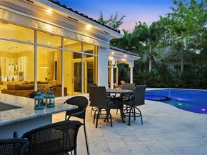 611 Sweet Bay Ave, Plantation FL 33324