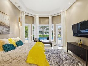 611 Sweet Bay Ave, Plantation FL 33324