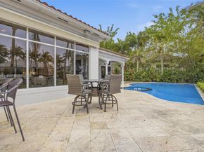 611 Sweet Bay Ave, Plantation FL 33324