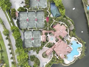 611 Sweet Bay Ave, Plantation FL 33324