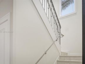 611 Sweet Bay Ave, Plantation FL 33324