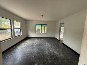 26 NE 60th St, Miami FL 33137