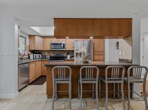 16424 NE 26th Ave 4, North Miami Beach FL 33160