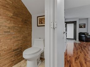 16424 NE 26th Ave 4, North Miami Beach FL 33160