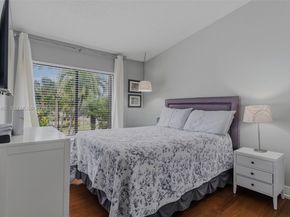 16424 NE 26th Ave 4, North Miami Beach FL 33160