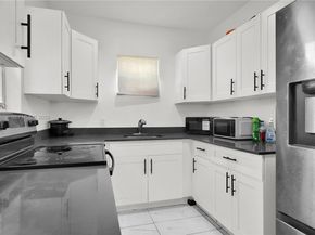 2211 NW 82nd St, Miami FL 33147