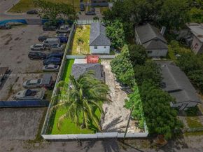2211 NW 82nd St, Miami FL 33147