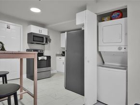 2211 NW 82nd St, Miami FL 33147