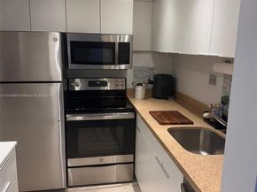 1000 West Ave 225, Miami Beach FL 33139