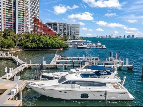 1643 Brickell Ave 1002, Miami FL 33129
