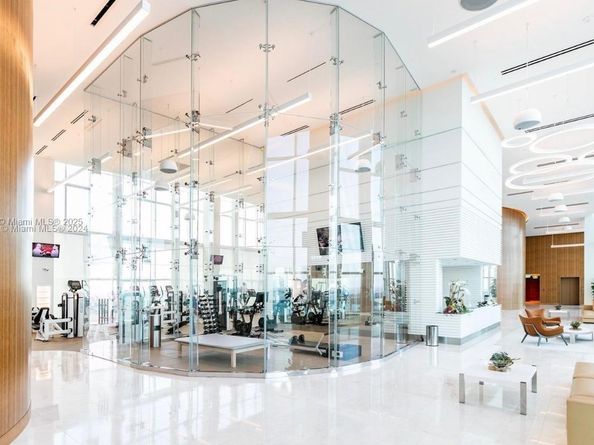 1643 Brickell Ave 1002, Miami FL 33129
