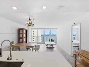 7601 E Treasure Dr  2109, North Bay Village FL 33141