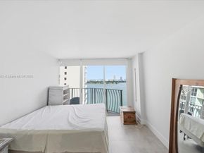 7601 E Treasure Dr  2109, North Bay Village FL 33141