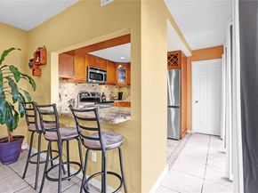 10077 NW 5th Ter 10077, Miami FL 33172