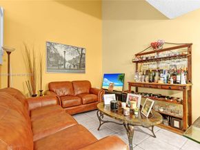 10077 NW 5th Ter 10077, Miami FL 33172