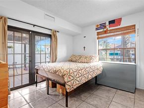 10077 NW 5th Ter 10077, Miami FL 33172