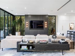 450 W 62nd St, Miami Beach FL 33140