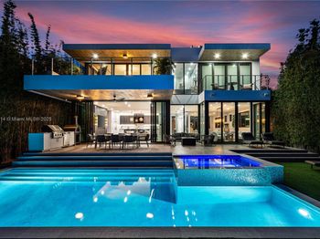 450 W 62nd St