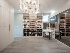 450 W 62nd St, Miami Beach FL 33140