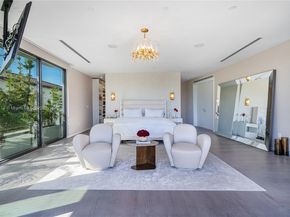 450 W 62nd St, Miami Beach FL 33140