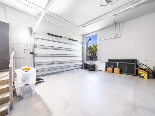 450 W 62nd St, Miami Beach FL 33140