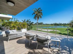 450 W 62nd St, Miami Beach FL 33140