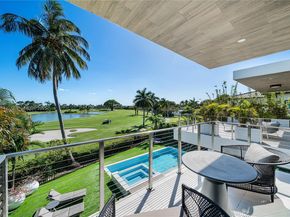 450 W 62nd St, Miami Beach FL 33140