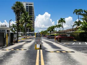 2017 S Ocean Dr 1008, Hallandale Beach FL 33009