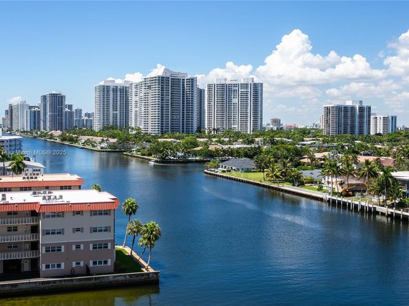 2017 S Ocean Dr 1008, Hallandale Beach FL 33009