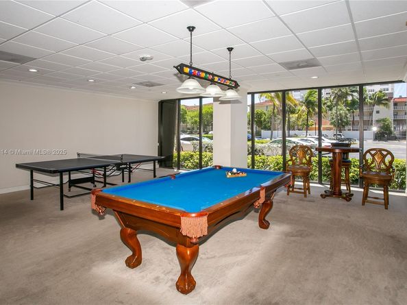 2017 S Ocean Dr 1008, Hallandale Beach FL 33009