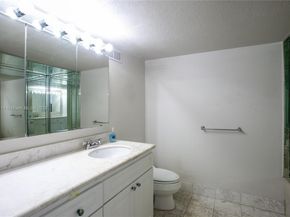 2017 S Ocean Dr 1008, Hallandale Beach FL 33009